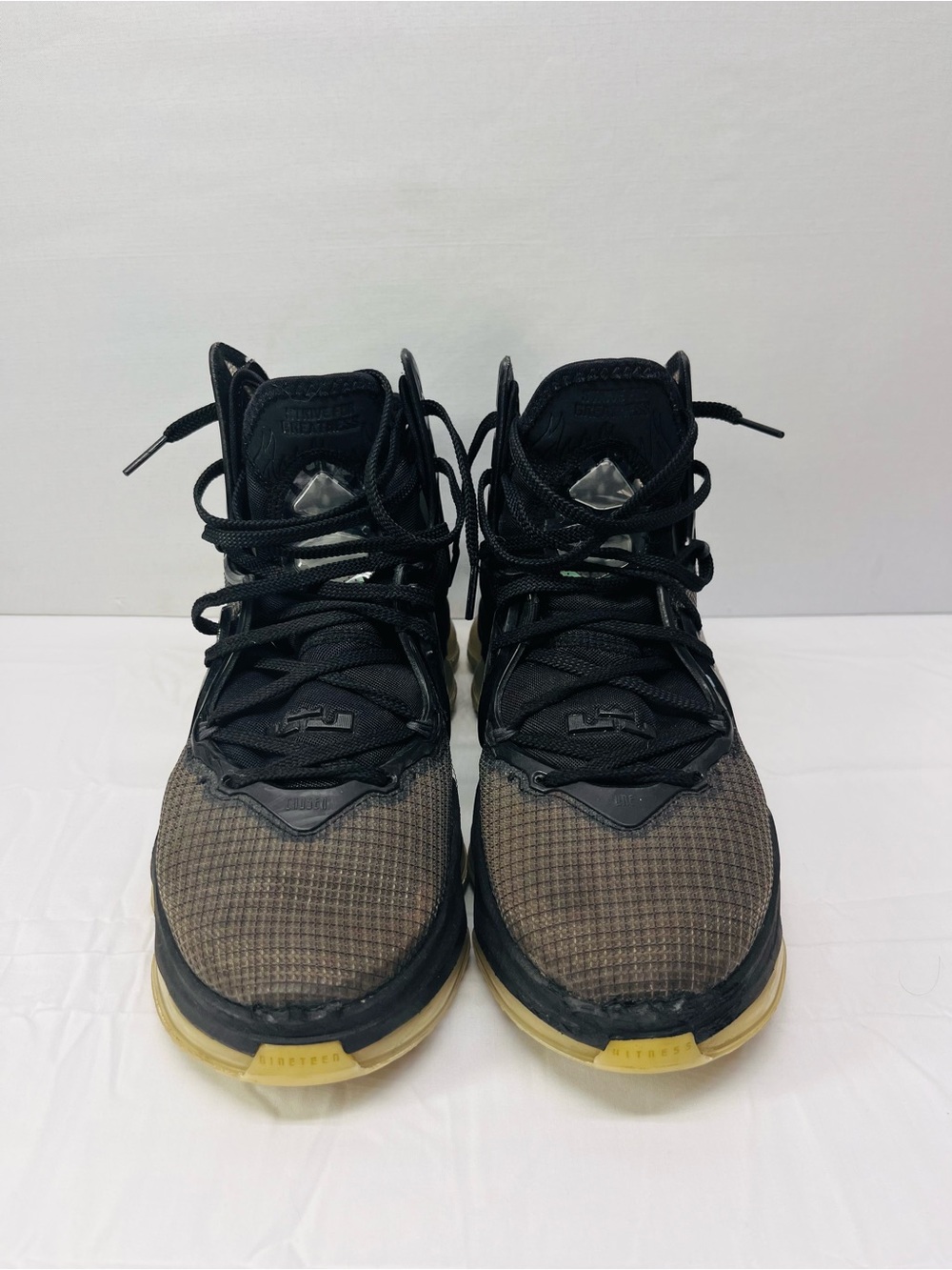 Men's High-Top Athletic Shoes in Black and Brown